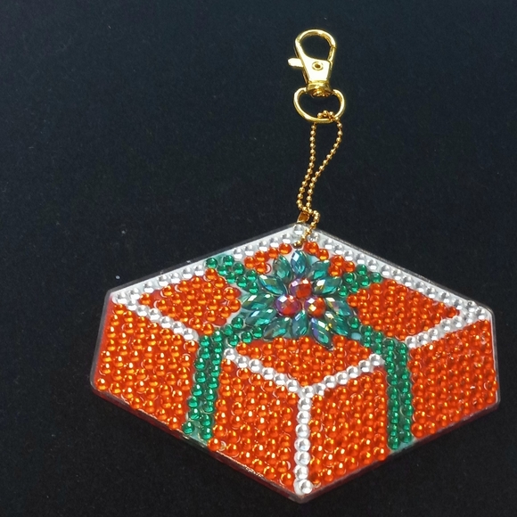 Blingy Christmas Present Keychain - Picture 2 of 2